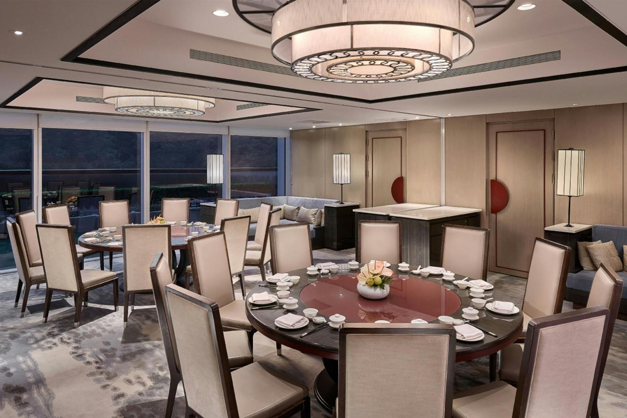 Courtyard By Marriott Taipei Hotel Exterior photo The Chinese restaurant