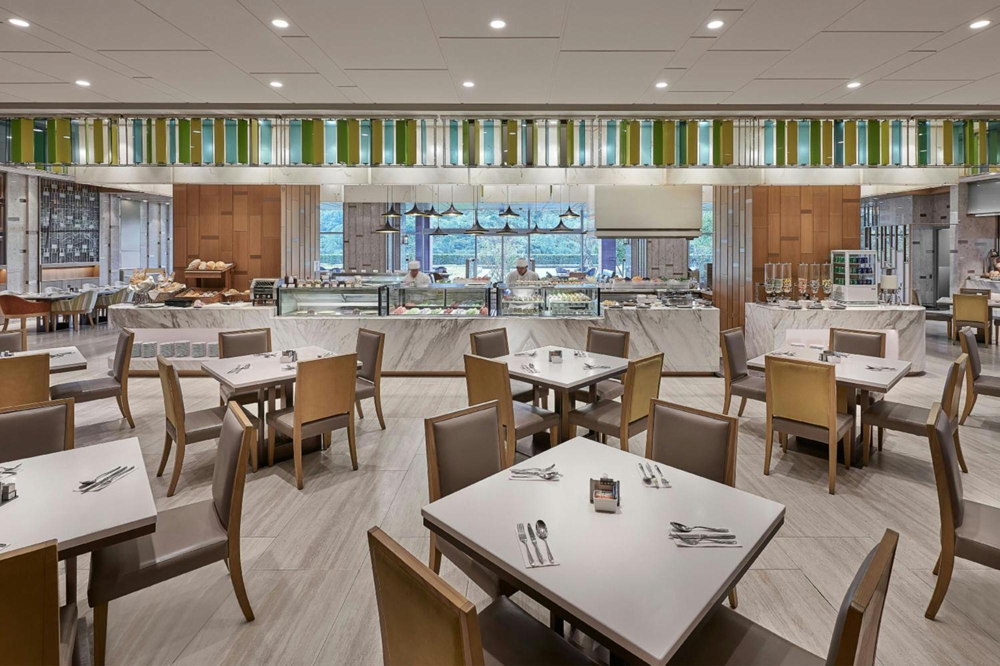 Courtyard By Marriott Taipei Hotel Exterior photo The Club at Miami International Airport