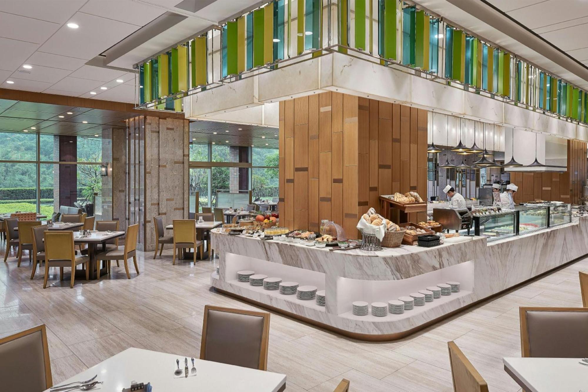 Courtyard By Marriott Taipei Hotel Exterior photo The Garden Grill
