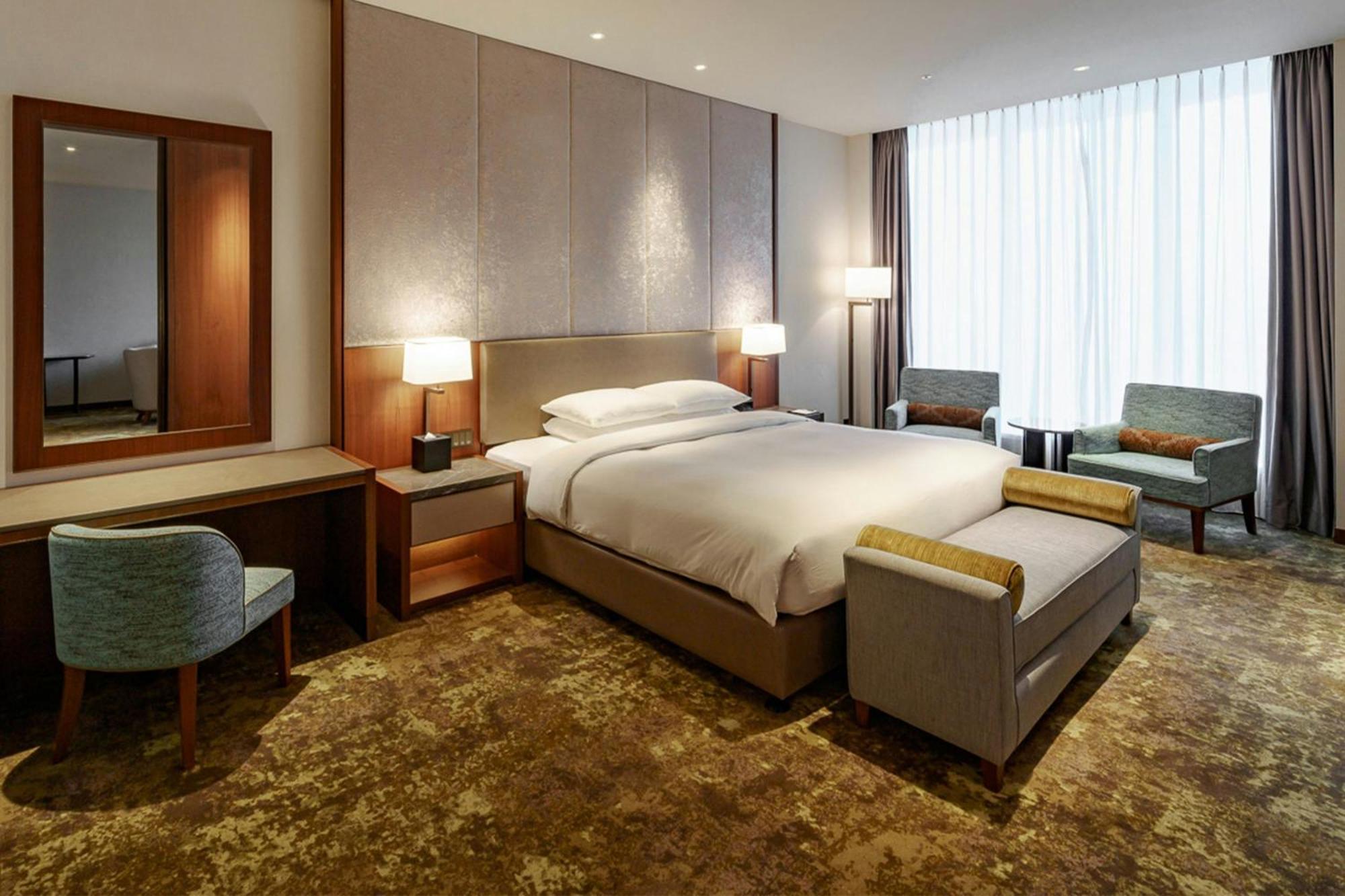 Courtyard By Marriott Taipei Hotel Exterior photo Deluxe Room