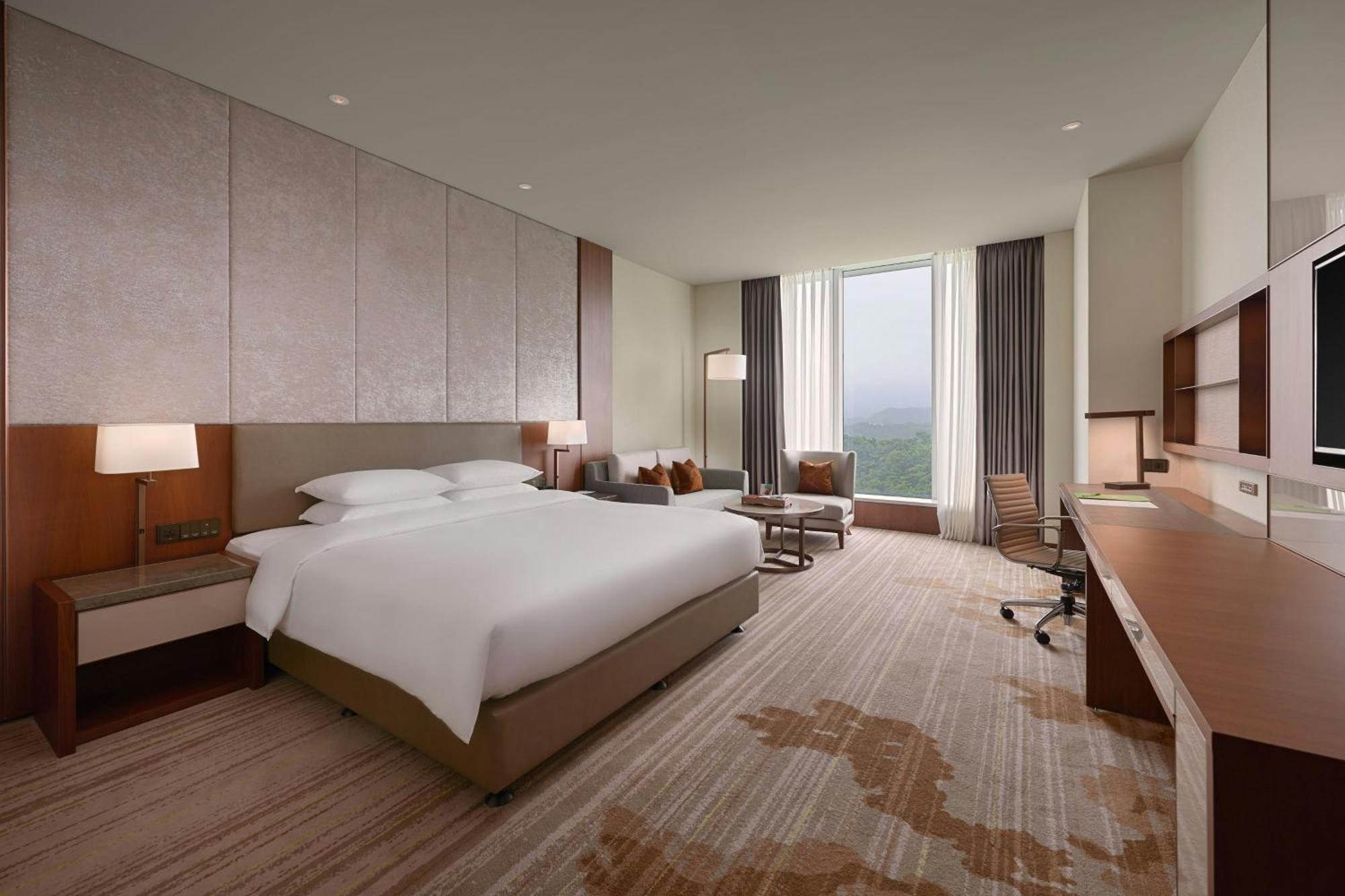 Courtyard By Marriott Taipei Hotel Exterior photo A guest room at the hotel
